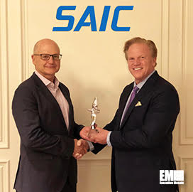 Charlie Mathis, EVP & CFO of SAIC, Receives Executive Mosaic’s Chairman’s Award