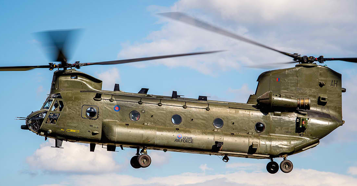 DOD, UK in Advanced Talks Over $2B Extended-Range Chinook Helicopter Deal
