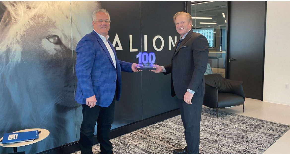 Executive Mosaic CEO Jim Garrettson Presents Alion Chairman, CEO Steve Schorer His 2021 Wash100 Award