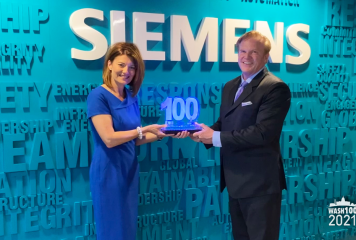 Executive Mosaic CEO Jim Garrettson Presents 2021 Wash100 Award to Tina Dolph, President and CEO of Siemens Government Technologies