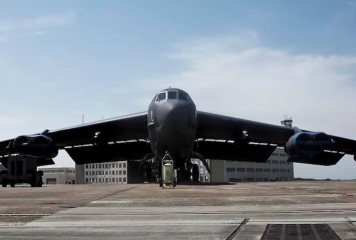 Rolls-Royce Wins $2.6B Air Force Contract to Replace B-52H Bomber Engines