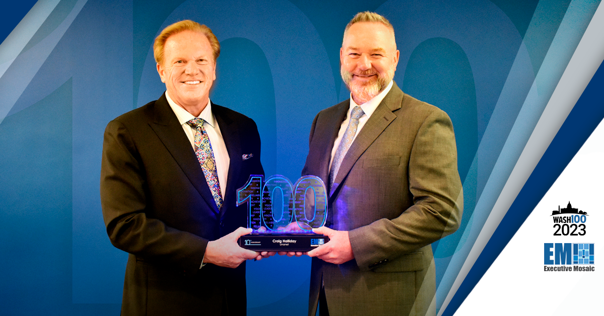 Craig Halliday, CEO of GovCon Software Provider Unanet, Accepts 1st Wash100 Award From Jim Garrettson