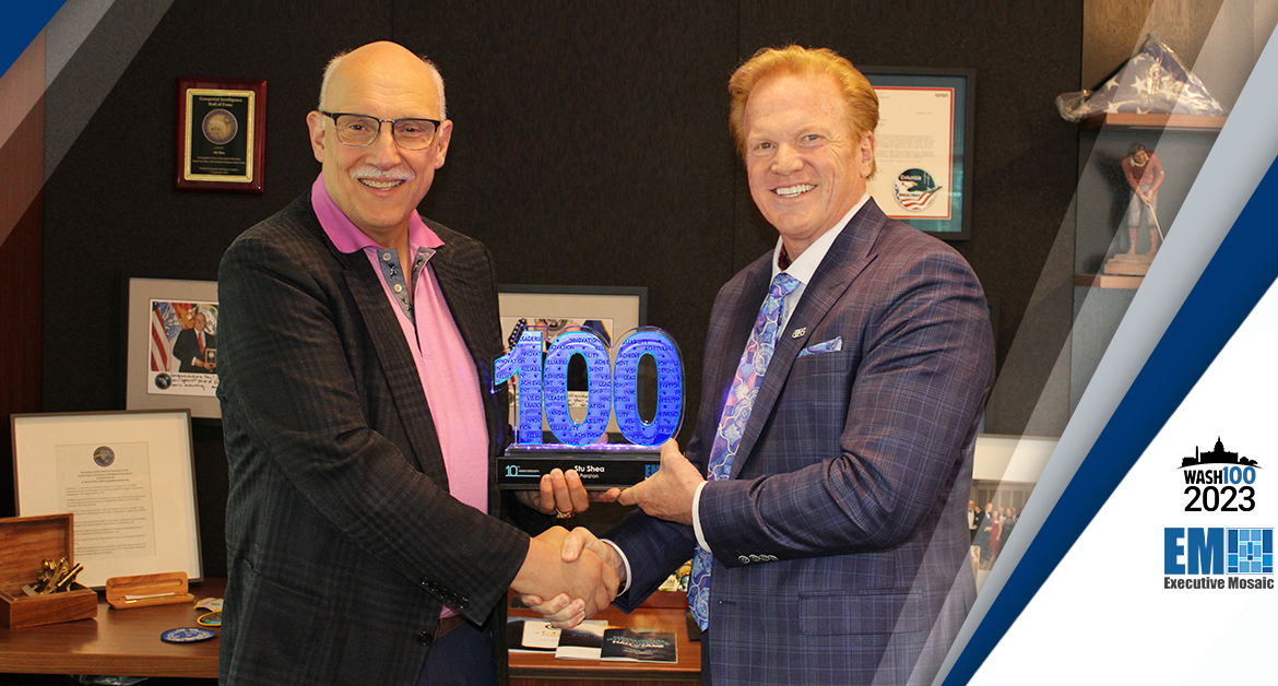 Peraton’s Stu Shea Receives 2023 Wash100 Award from Executive Mosaic’s Jim Garrettson