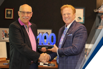 Peraton’s Stu Shea Receives 2023 Wash100 Award from Executive Mosaic’s Jim Garrettson
